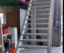 Duurzame stalen trap geplaatst door HNE Construct