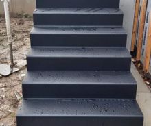 Duurzame trap van inox geplaatst door HNE Construct